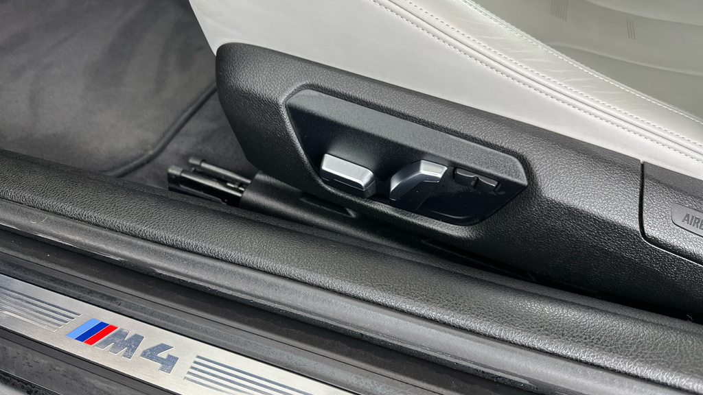 BMW M4 3L Competition White #25