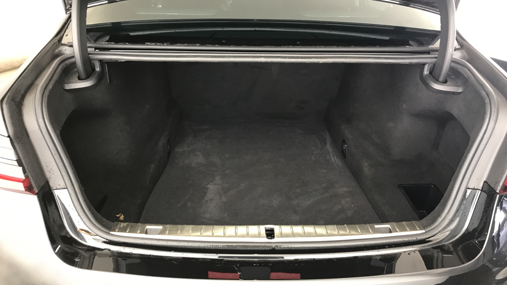 BMW 7 Series 740Ld M Sport Saloon Black #13