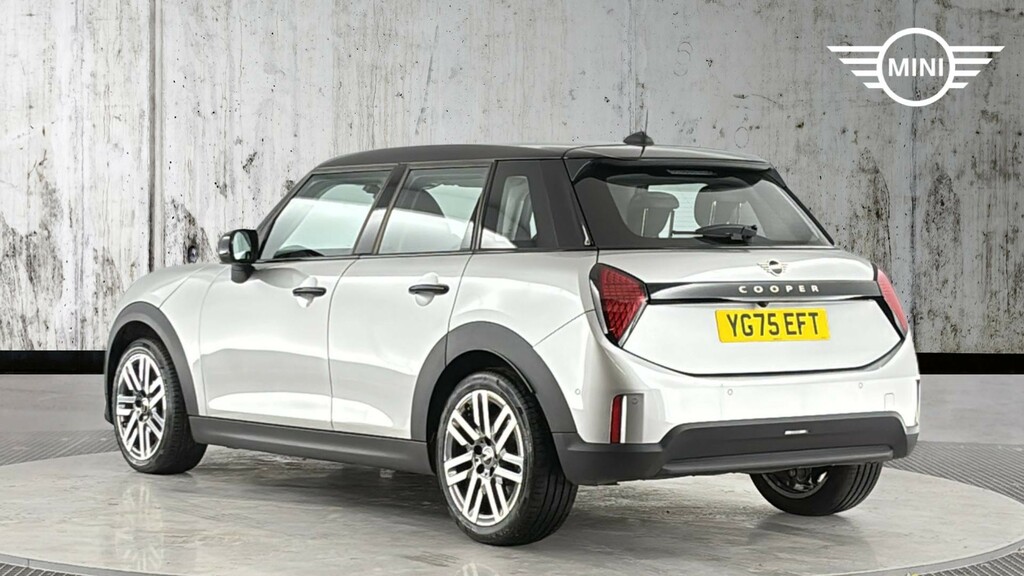 Mini Hatch 1.5C Classic Steptronic Euro 6 Ss Silver #2