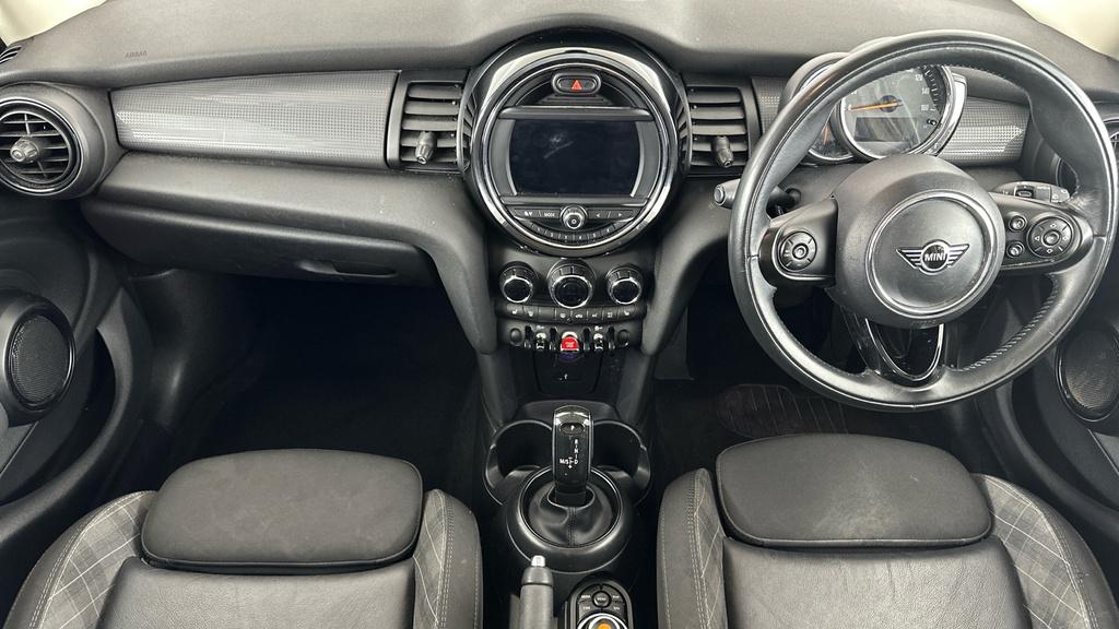 Mini Hatch 1.5 Cooper Classic Steptronic Euro 6 Ss White #3