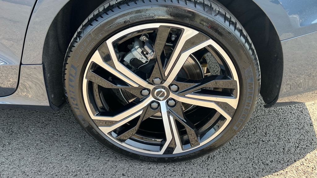 Volvo V60 B4 Mhev Plus Black #27