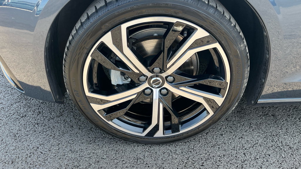 Volvo V60 B4 Mhev Plus Black #28