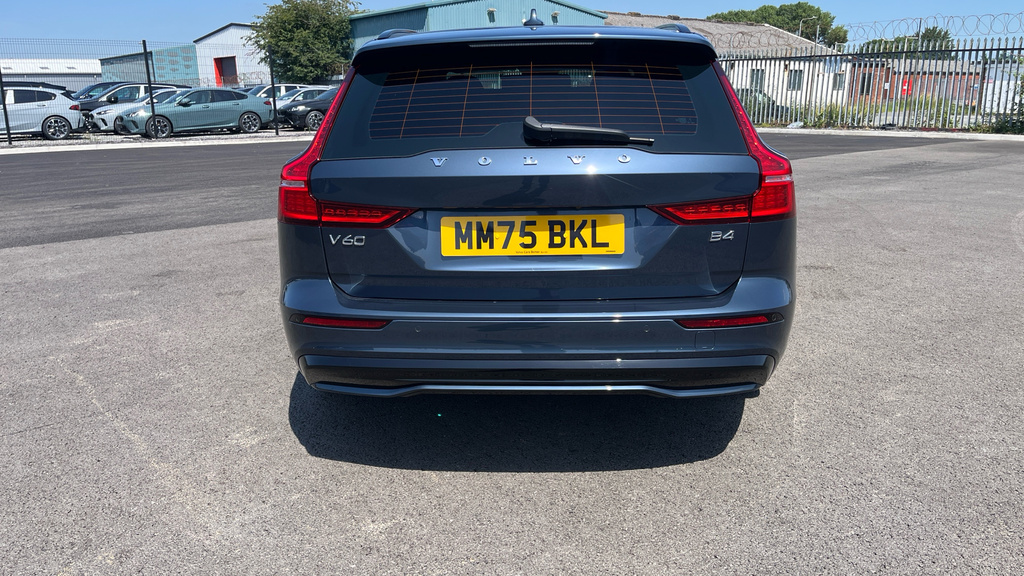 Volvo V60 B4 Mhev Plus Black #40