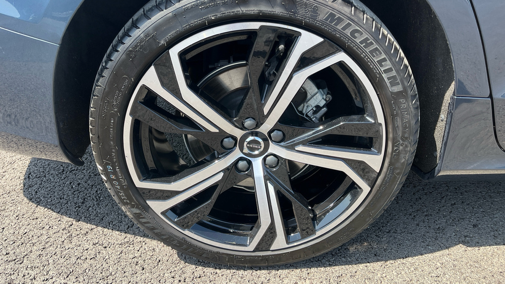 Volvo V60 B4 Mhev Plus Black #35