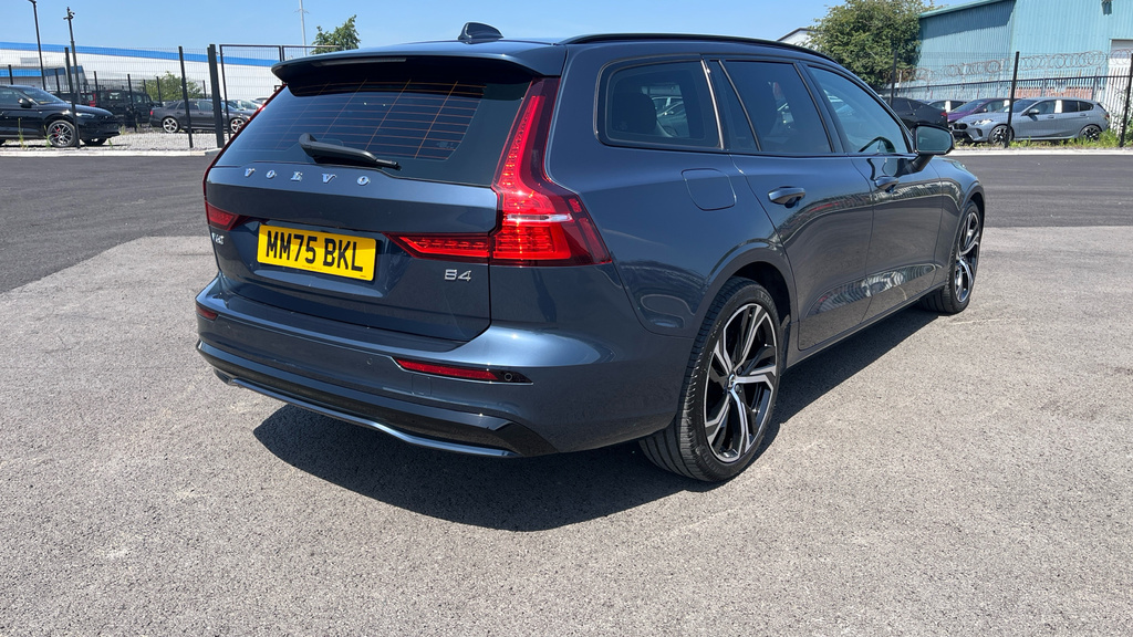 Volvo V60 B4 Mhev Plus Black #39