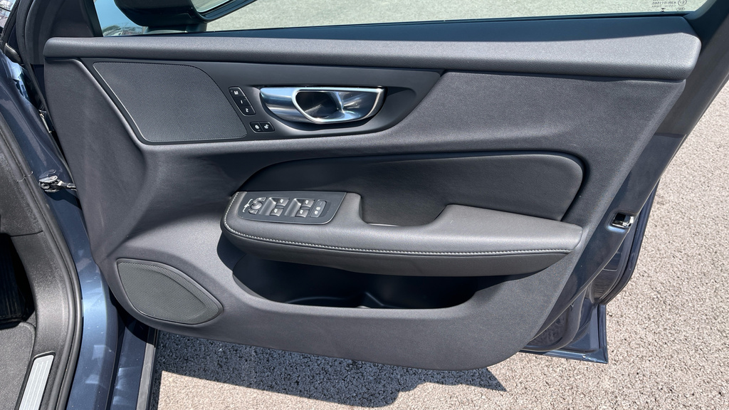Volvo V60 B4 Mhev Plus Black #29