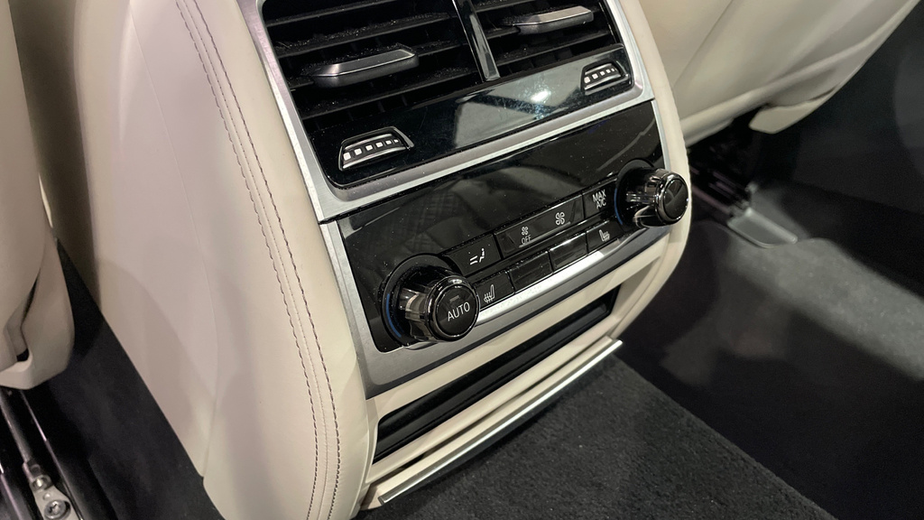BMW 7 Series 740Ld Xdrive Mht M Sport Black #29