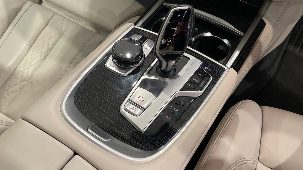 BMW 7 Series 740Ld Xdrive Mht M Sport Black #10