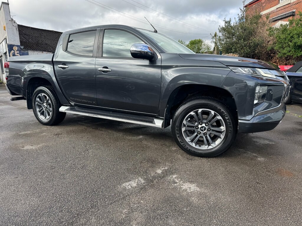 Mitsubishi L200 2.2 Di-d Dc Barbarian X Pickup Double Cab Dies Grey