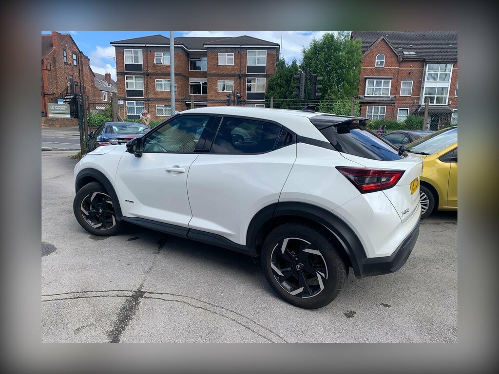 Nissan Juke 1.6 N-connecta Suv Hybrid Euro 6 GV72RVM White #2