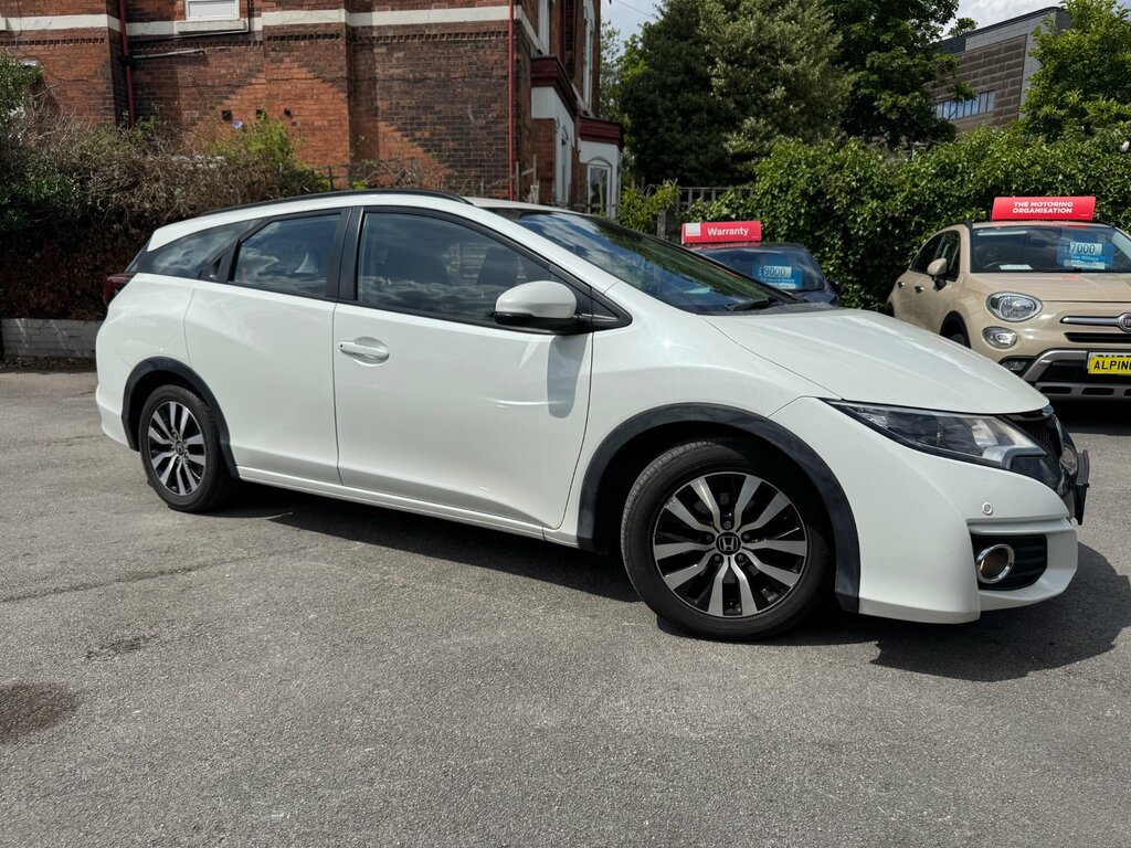 Honda Civic 1.6 I-dtec Se Plus Tourer Ss 120 Ps White