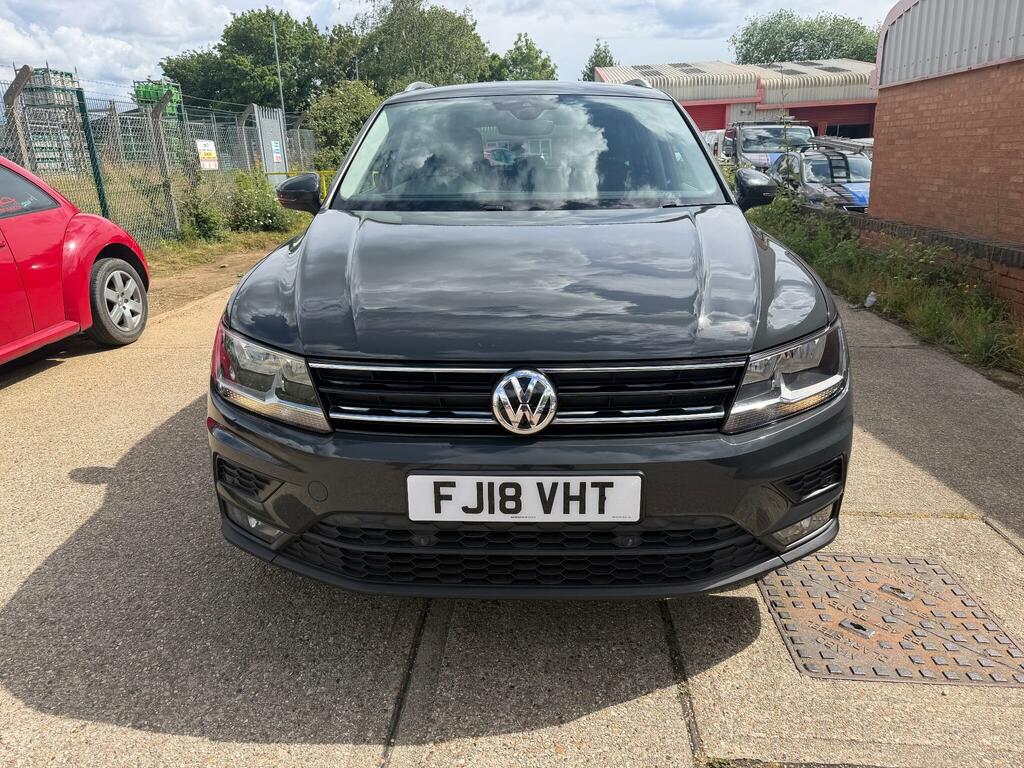Volkswagen Tiguan 2.0 Tdi Se Navigation Euro 6 Ss FJ18VHT Grey #2