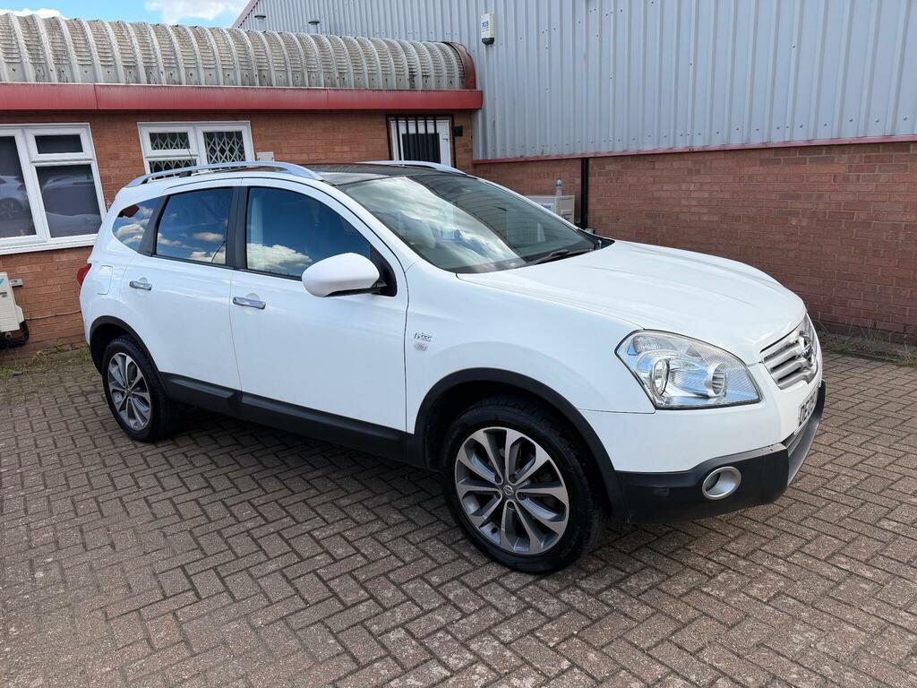 Nissan Qashqai+2 2.0 N-tec 2Wd White