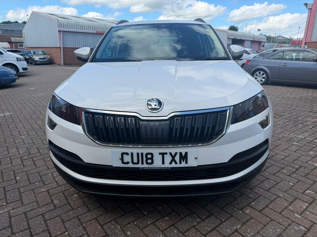 Skoda Karoq Se White #2