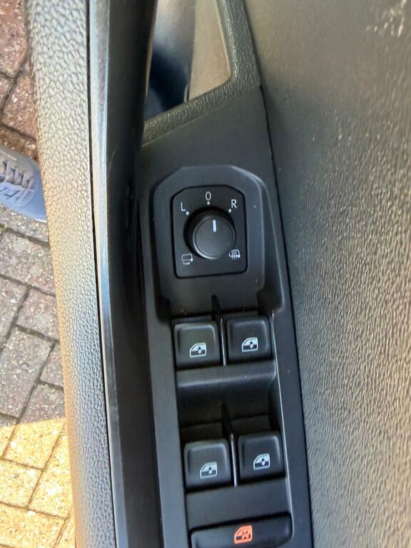 Skoda Karoq Se Technology Blue #16