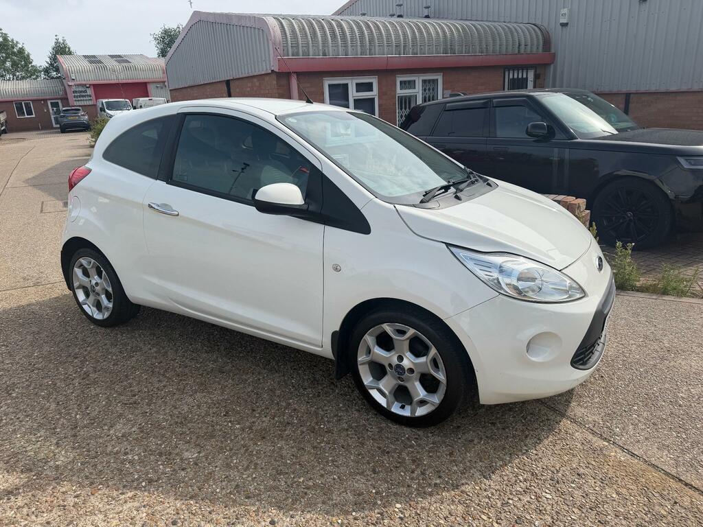 Ford KA Titanium White