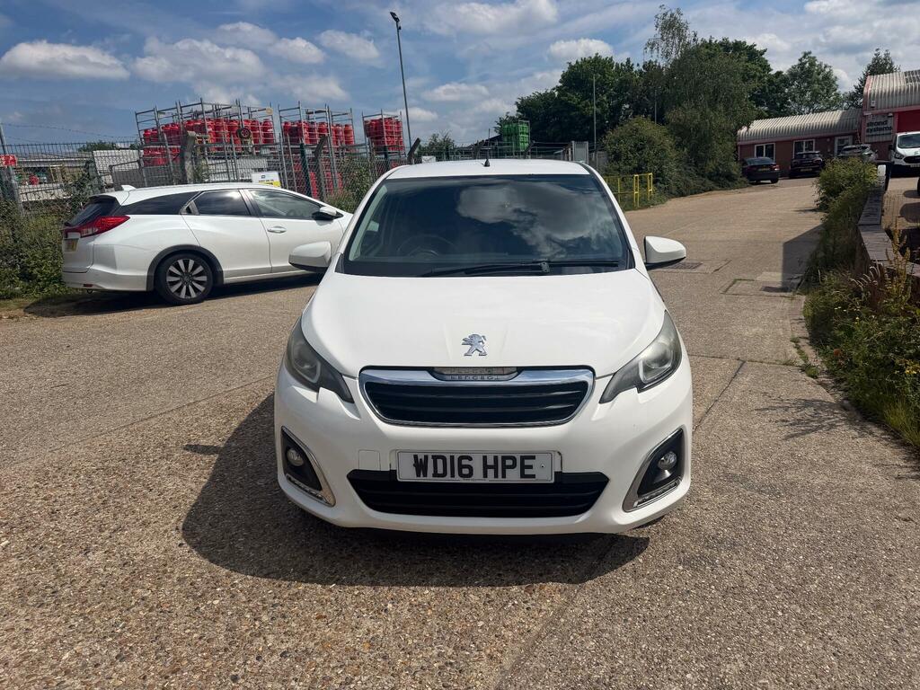 Peugeot 108 Allure White #2