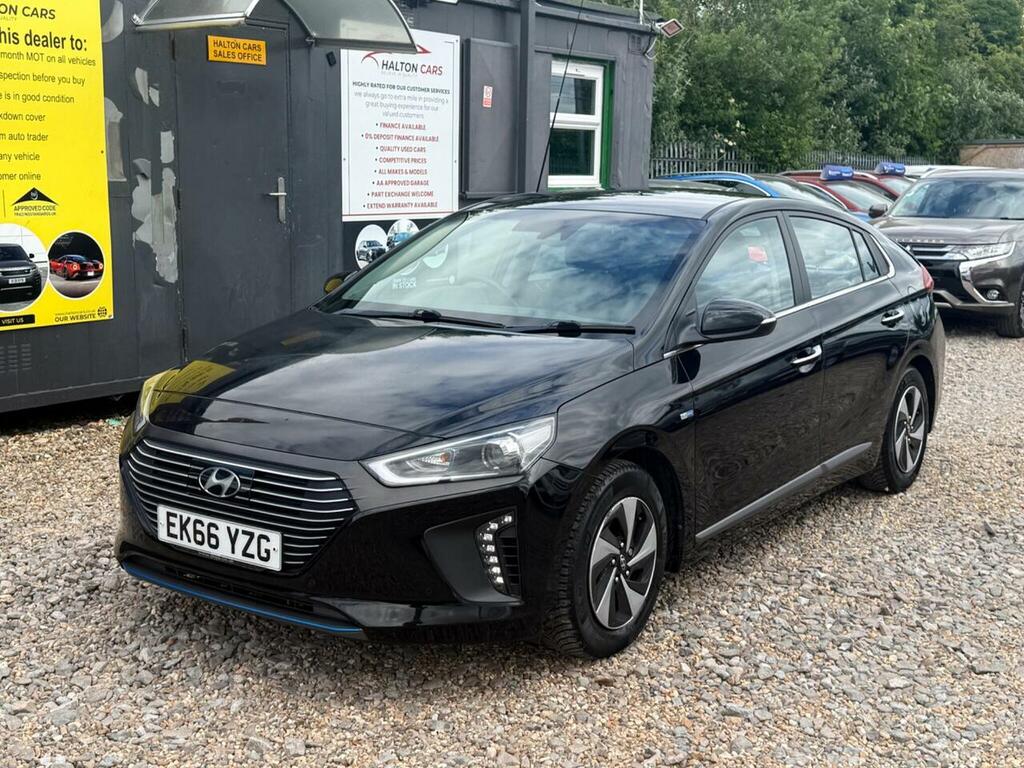 Hyundai Ioniq Hatchback White #7