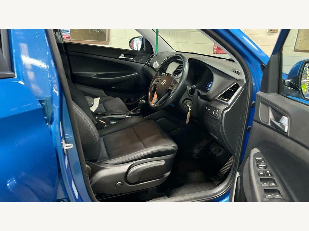 Hyundai Tucson Crdi Blue Drive Premium Red #15