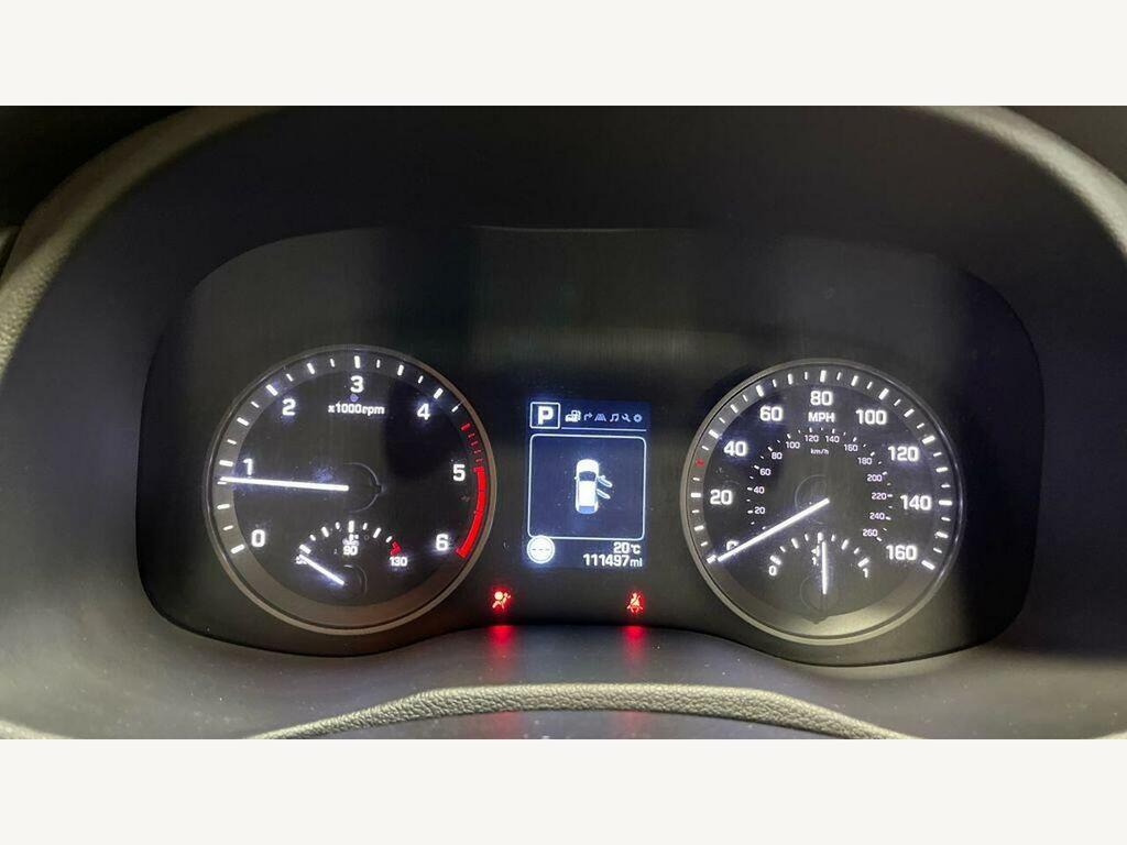 Hyundai Tucson Crdi Blue Drive Premium Red #16