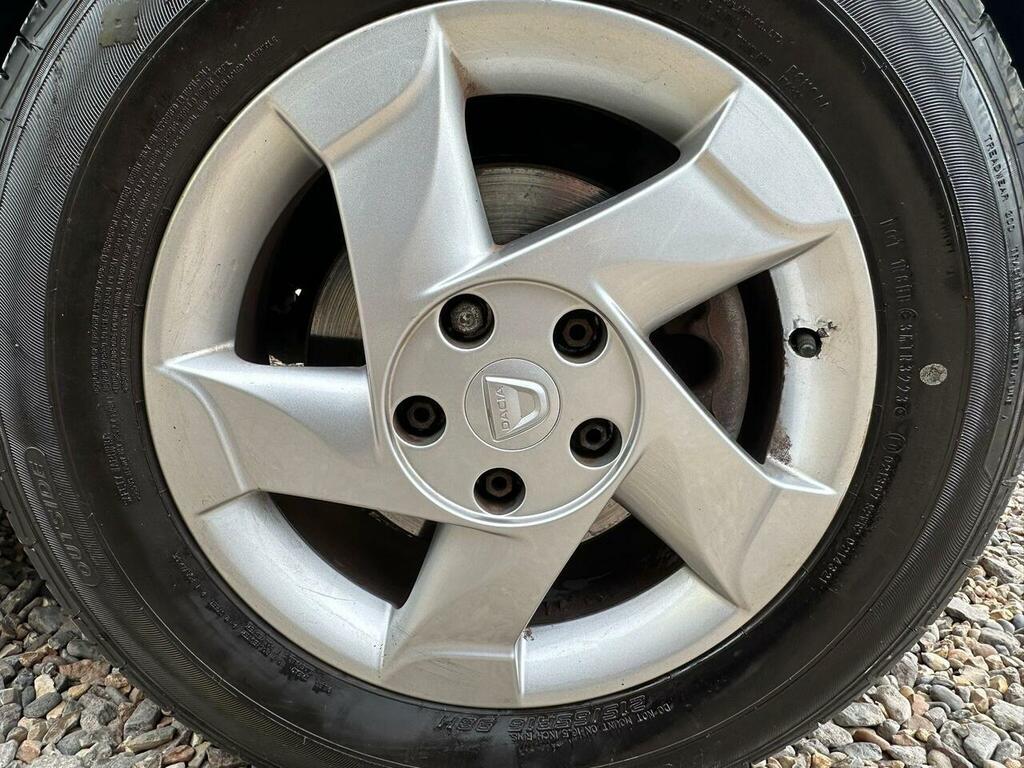 Dacia Duster 1.5 Dci Laureate Euro 5 Grey #28