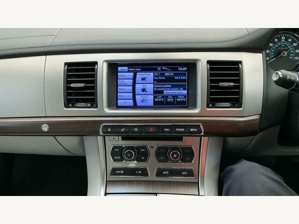 Jaguar XF V6 Premium Luxury Silver #12