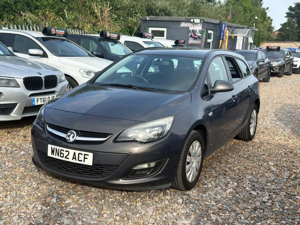 Vauxhall Astra 1.6I 16V Se Red #8