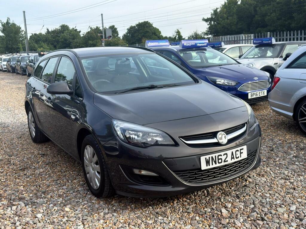 Vauxhall Astra 1.4 16V Exclusiv Sports Tourer Euro 5 #4