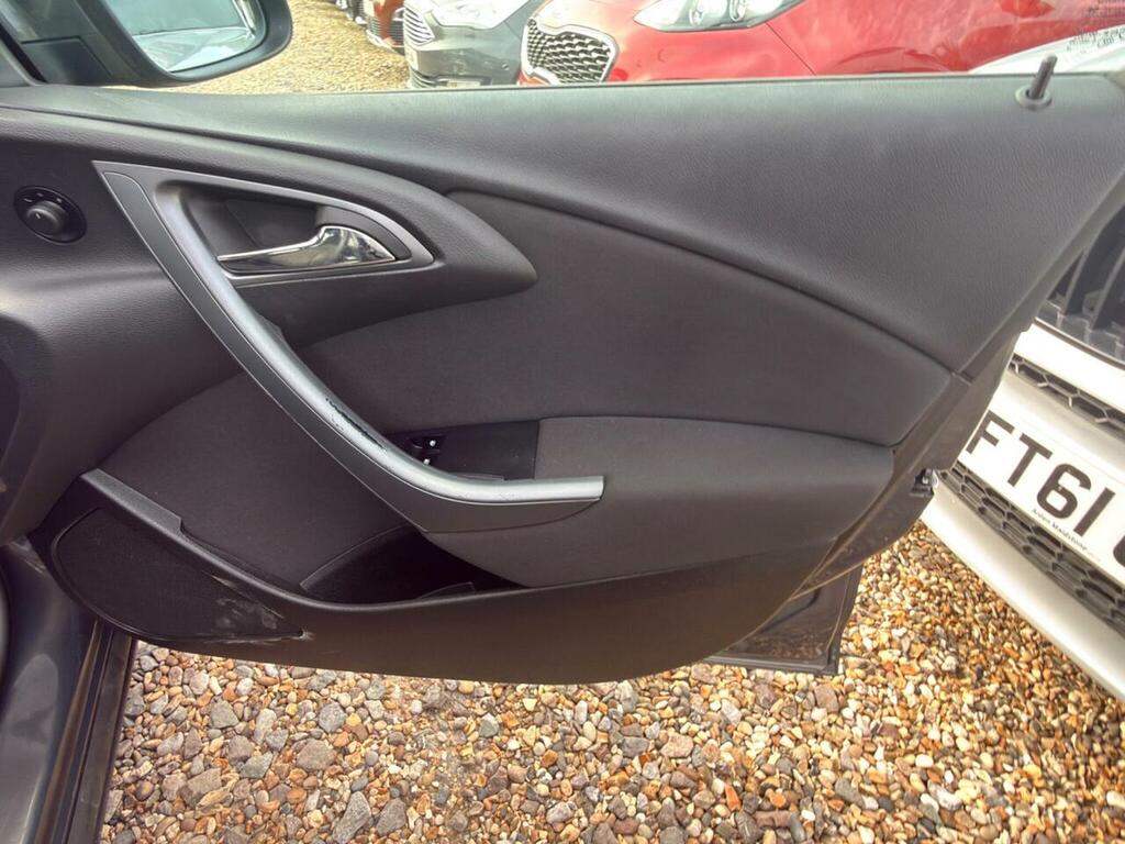 Vauxhall Astra 1.6I 16V Se Red #27