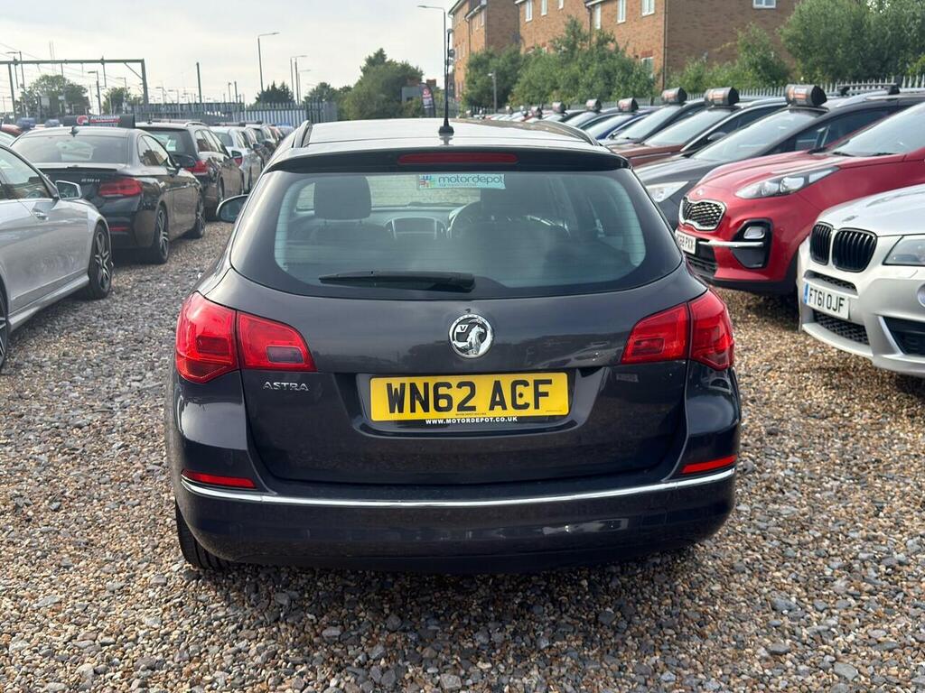 Vauxhall Astra 1.6I 16V Se Red #10