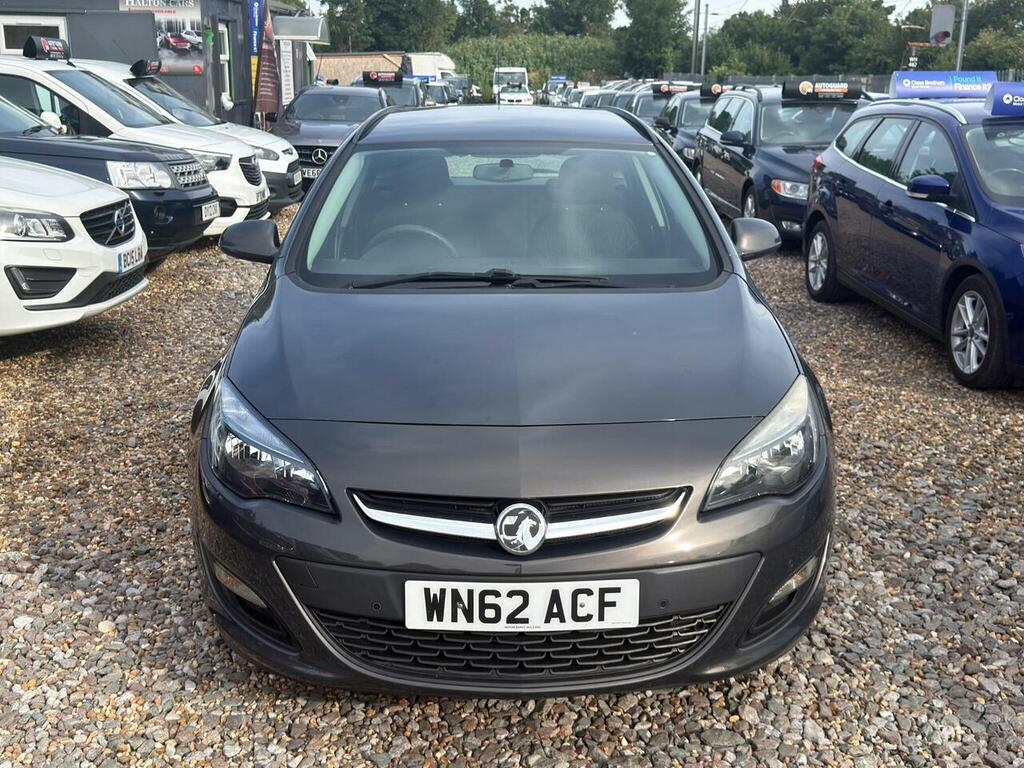 Vauxhall Astra 1.4 16V Exclusiv Sports Tourer Euro 5 #6