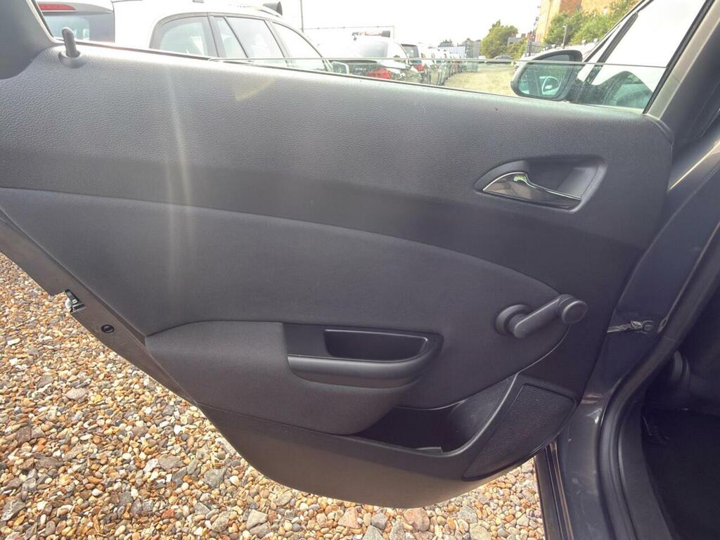 Vauxhall Astra 1.6I 16V Se Red #25