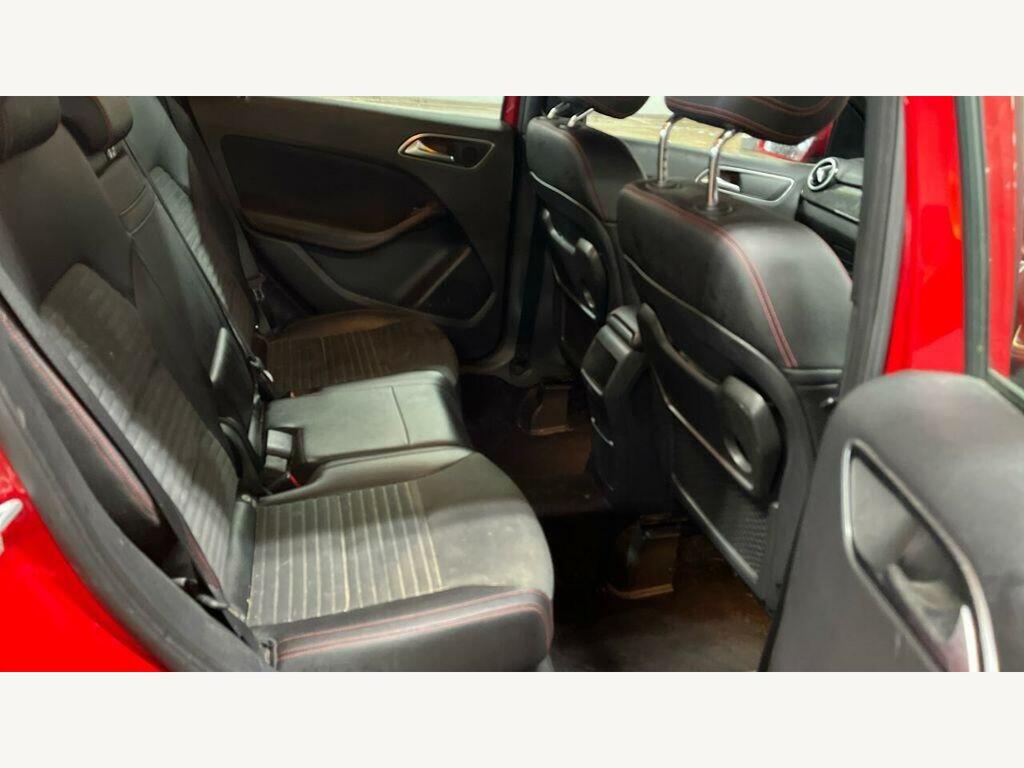 Mercedes-Benz B Class B180 Cdi Amg Line - 2015 64 White #16