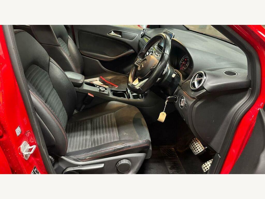 Mercedes-Benz B Class B180 Cdi Amg Line - 2015 64 White #14