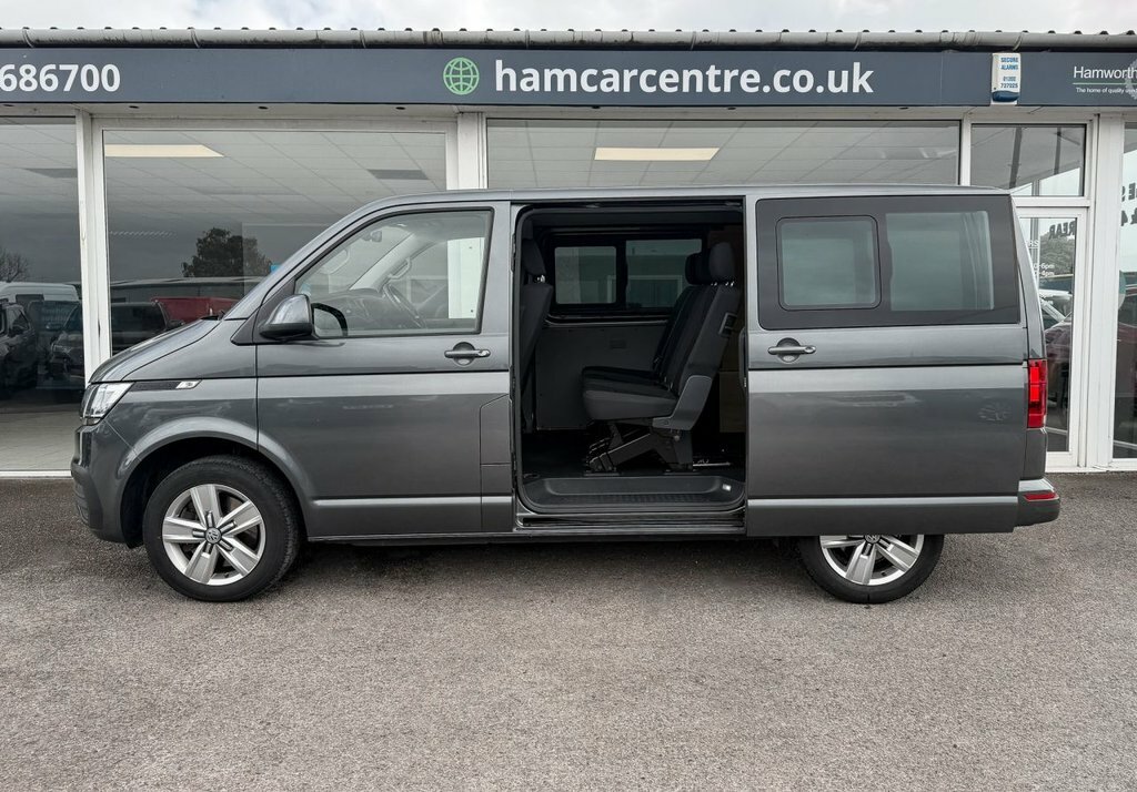 Volkswagen Transporter 2L Highline SW23EVV Grey #4