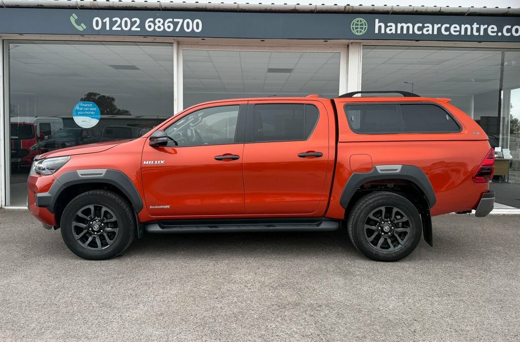 Toyota HILUX 2.4D Active 150 #31