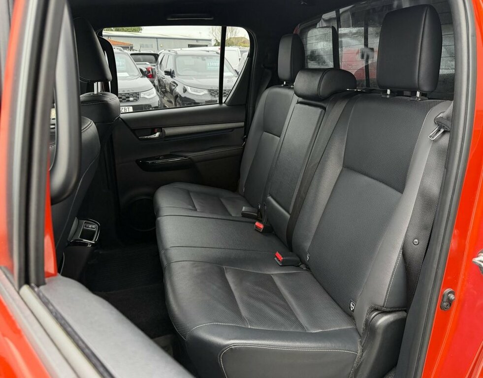 Toyota HILUX 2.4D Active 150 #19