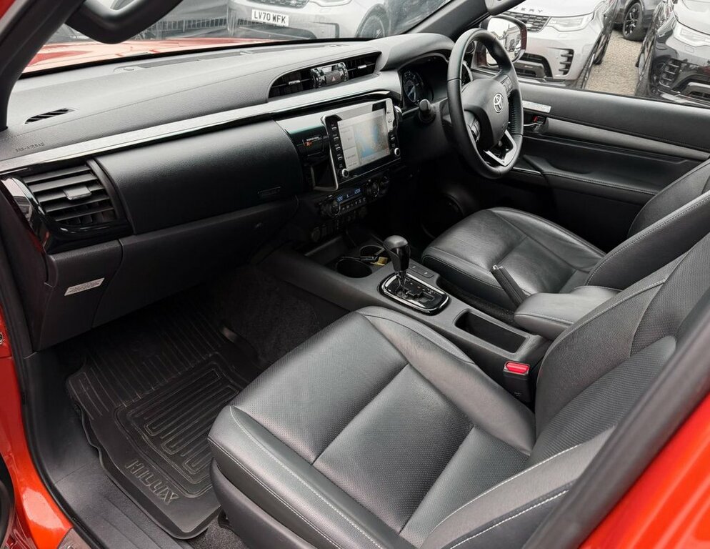Toyota HILUX 2.4D Active 150 #22