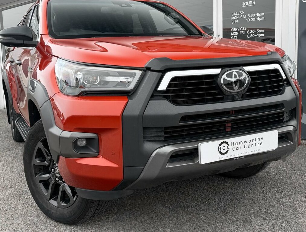 Toyota HILUX 2.4D Active 150 #18