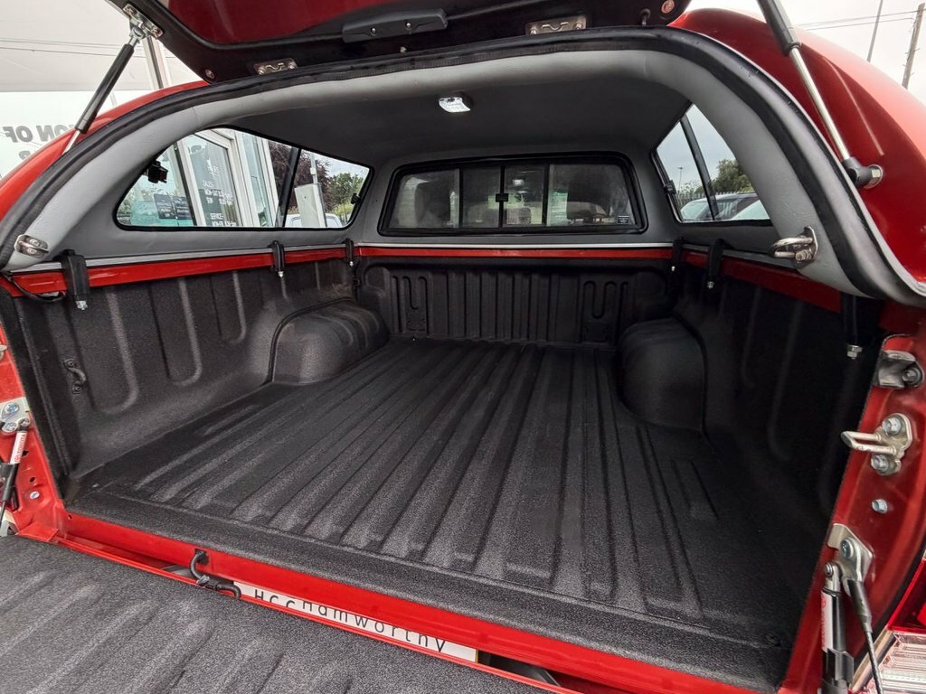 Toyota HILUX 2.4D Active 150 #9