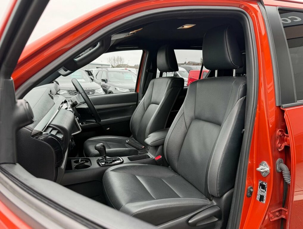 Toyota HILUX 2.4D Active 150 #23