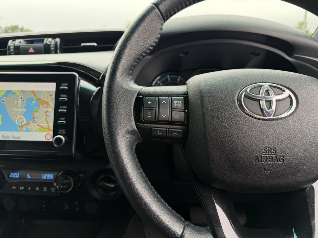 Toyota HILUX 2.4D Active 150 #49