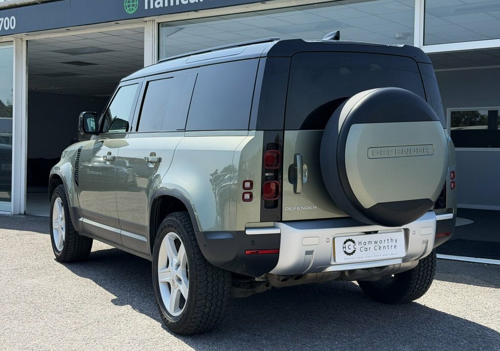 Land Rover Defender 3L Se Green #2