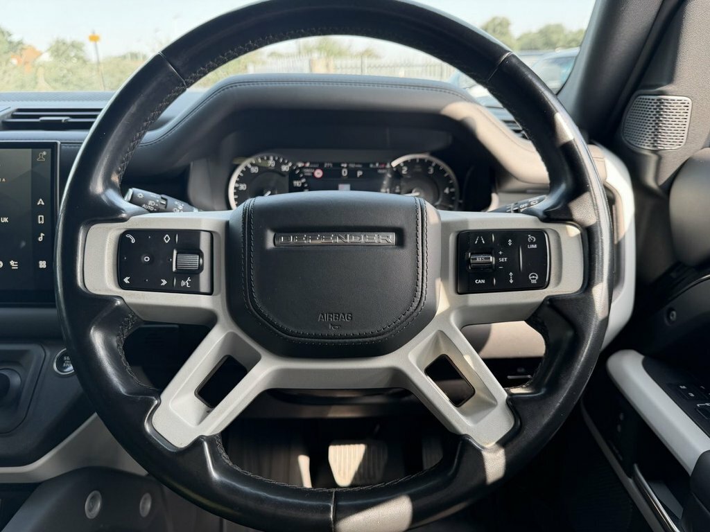 Land Rover Defender 110 3.0 D300 X-dynamic S 110 Silver #17