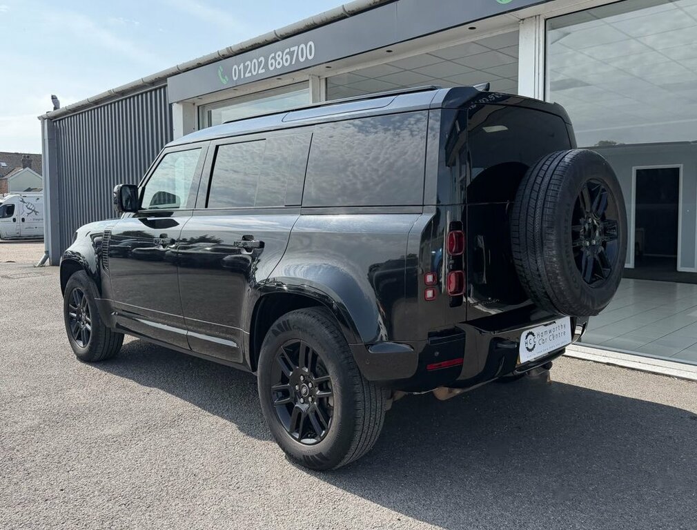 Land Rover Defender 110 3L X-dynamic Hse Black #3