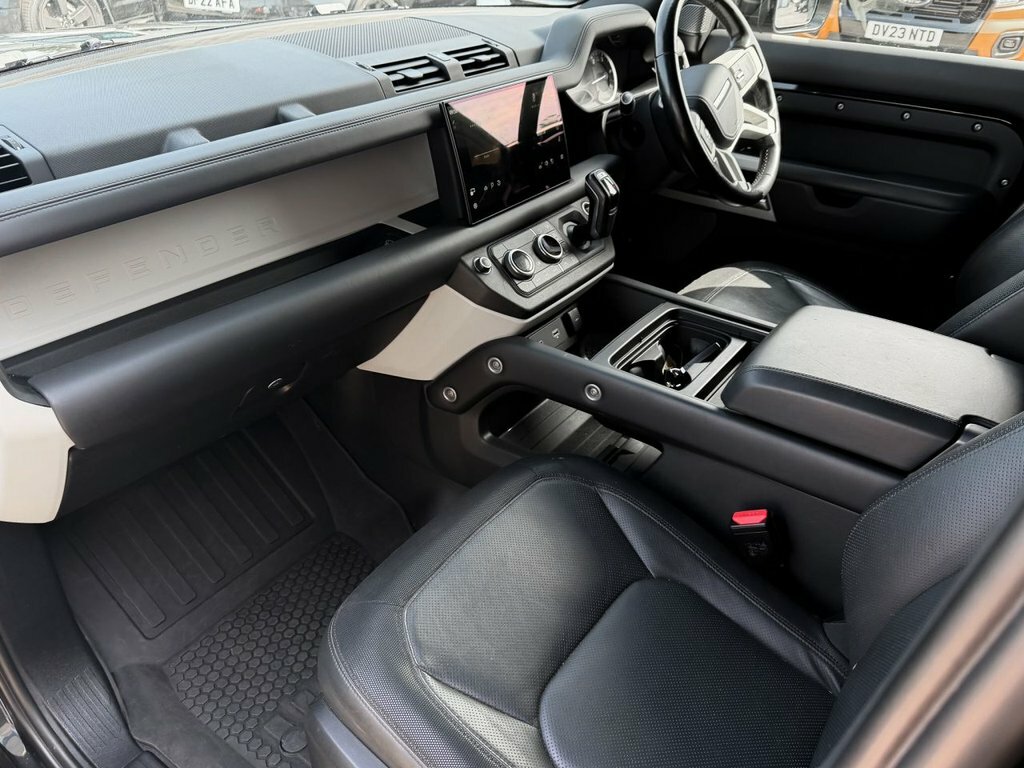 Land Rover Defender 110 3.0 D300 X-dynamic S 110 Silver #12