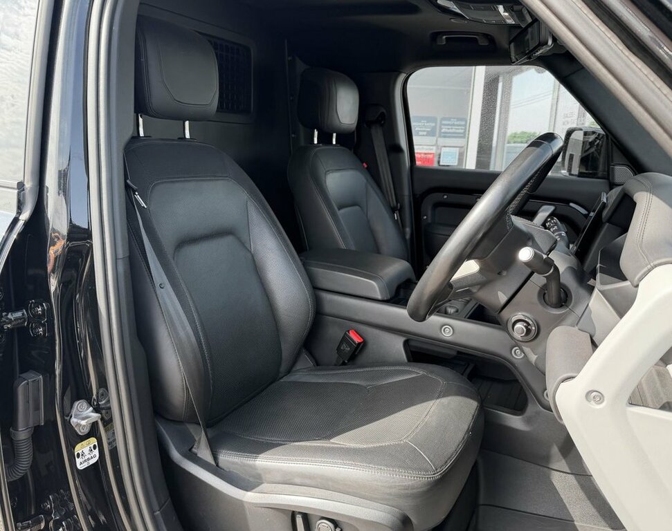 Land Rover Defender 110 3.0 D300 X-dynamic S 110 Silver #15