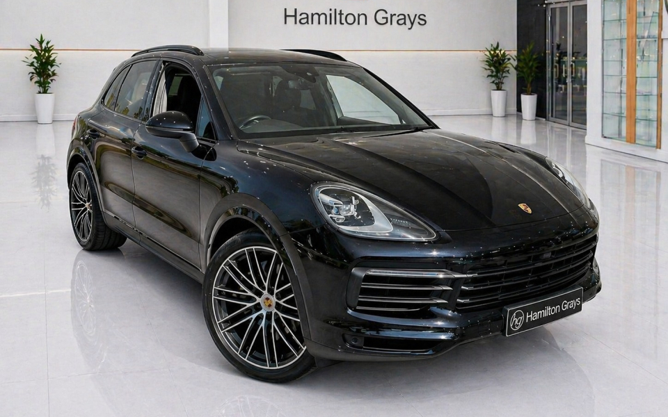 Porsche Cayenne Petrol Black