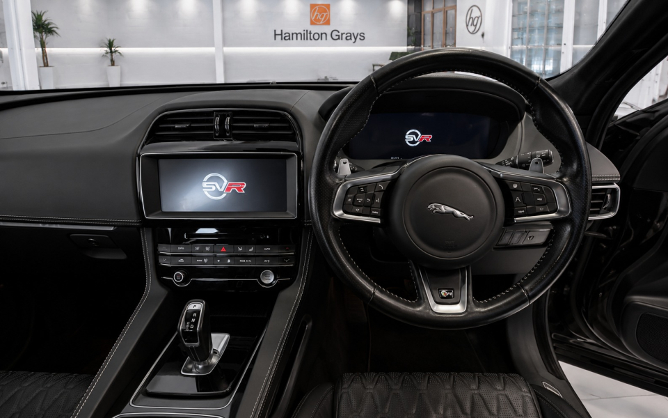 Jaguar F-Pace Petrol Black #3