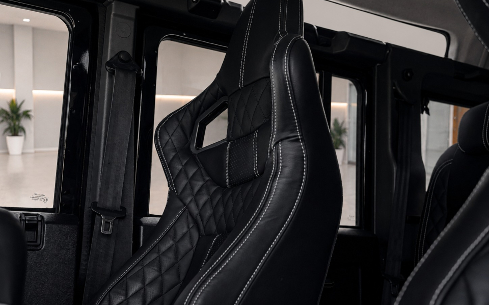 Land Rover Defender 110 Petrol Black #5
